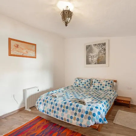 Cueva La Umbria Vacacional Holiday home Artenara