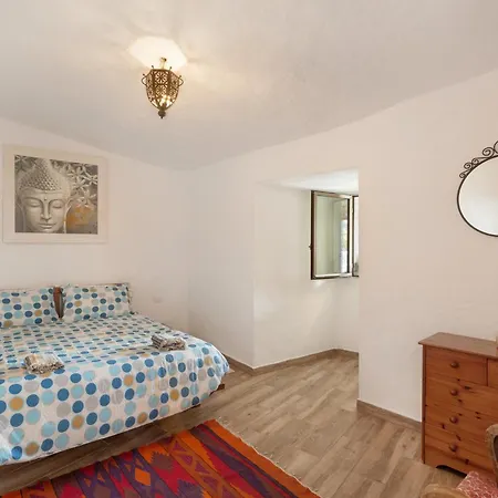 Holiday home Cueva La Umbria Vacacional *