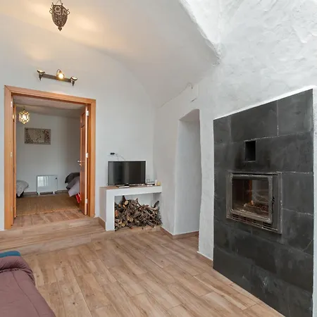 Cueva La Umbria Vacacional * Artenara