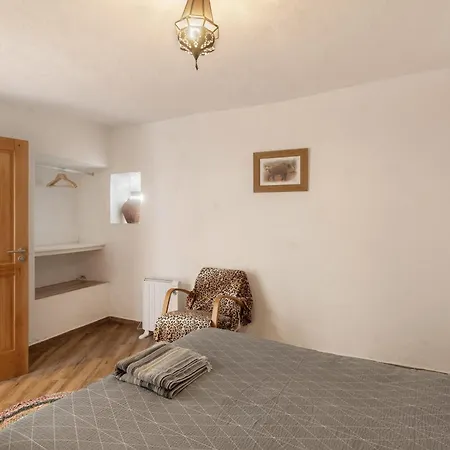 Cueva La Umbria Vacacional * 아르테나라