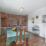 Cueva La Umbria Vacacional * ארטנרה